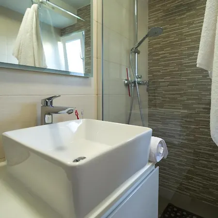 Motovun Bellevue - Amazing View, Comfortable Livade Exterior photo