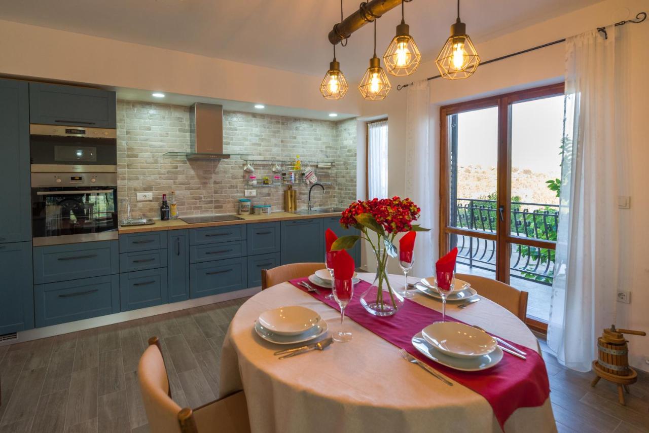 Motovun Bellevue - Amazing View, Comfortable Apartment Livade